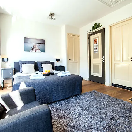 Plantage Hortus 호텔 *